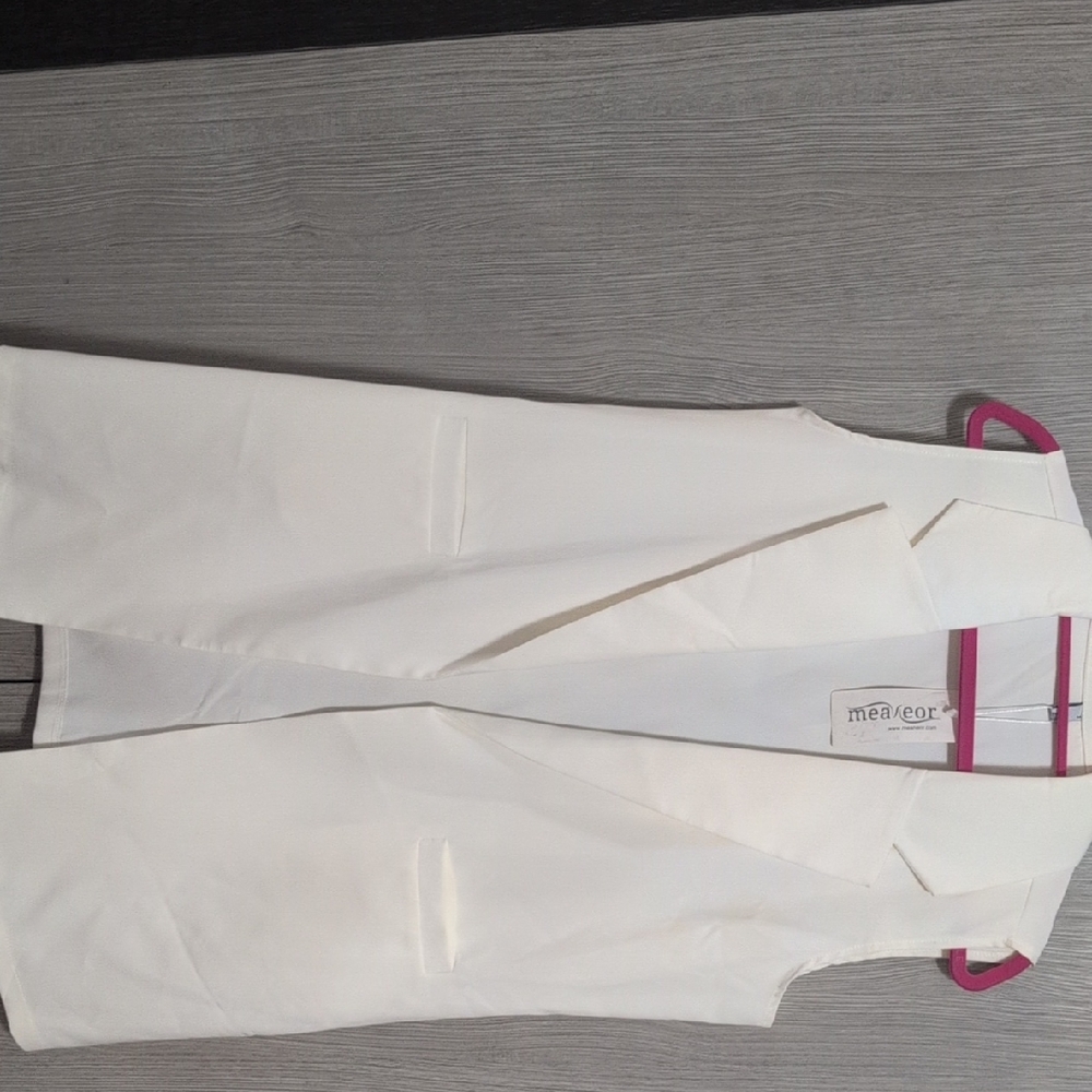 White Sleeveless Blazer by Mercer